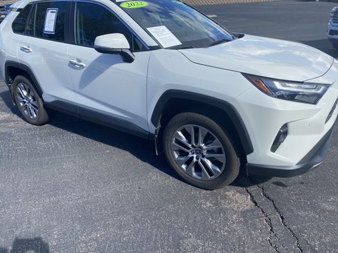 Used 2022 Toyota RAV4 Limited image 5
