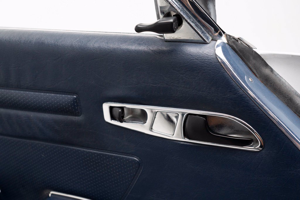 Used 1988 Mercedes-Benz 560 SL image 21