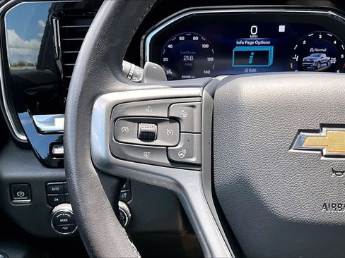 Certified 2022 Chevrolet Silverado 1500 LTZ w/ LTZ Premium Package AWD/4WD image 33