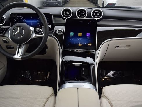 Used 2026 Mercedes-Benz GLC 300 4MATIC image 20