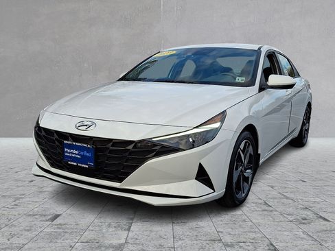 Certified 2023 Hyundai Elantra SEL w/ Convenience Package image 5