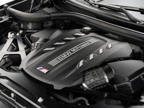 Used 2023 BMW X5 M w/ Competition Package image 30