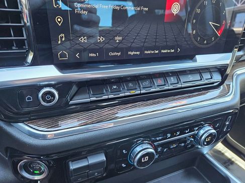 Used 2023 GMC Sierra 1500 Elevation image 26