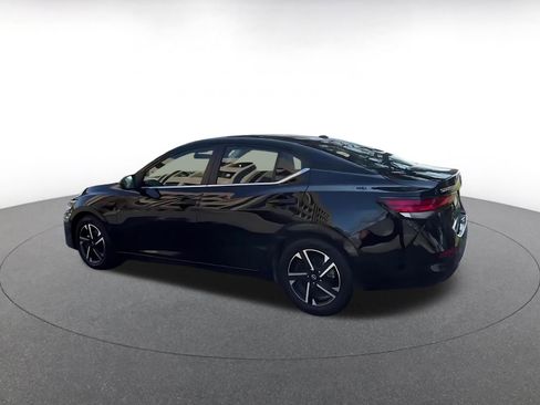 Used 2025 Nissan Sentra SV image 10