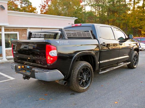 Used 2018 Toyota Tundra SR5 image 7