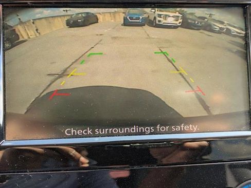 Certified 2021 Nissan Rogue Sport S image 12