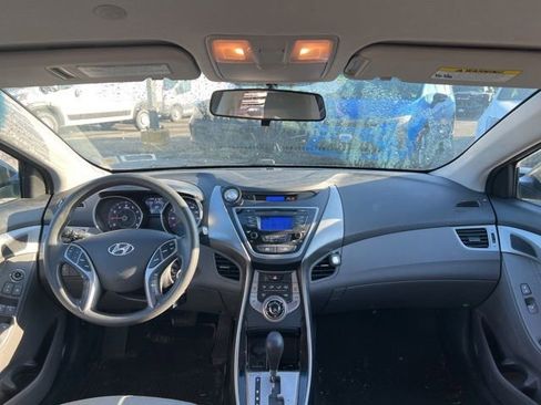 Used 2013 Hyundai Elantra GLS w/ Preferred Pkg FWD image 10