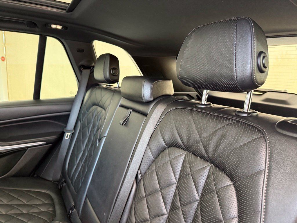 Used 2024 BMW X5 xDrive40i w/ Premium Package AWD/4WD image 21