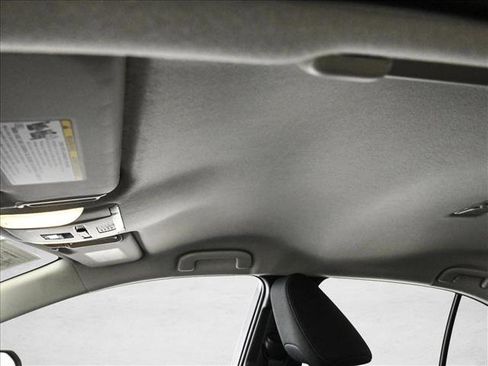 Used 2022 Toyota Corolla LE FWD image 16