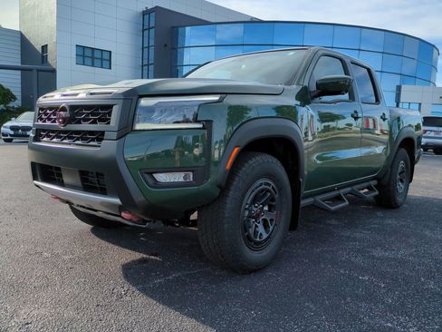 New 2026 Nissan Frontier PRO-4X w/ Pro-4x Convenience Package image 8