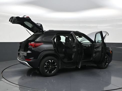 Used 2023 Chevrolet TrailBlazer LT FWD image 28