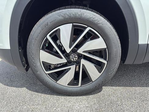 New 2026 Volkswagen Atlas SEL AWD/4WD image 9