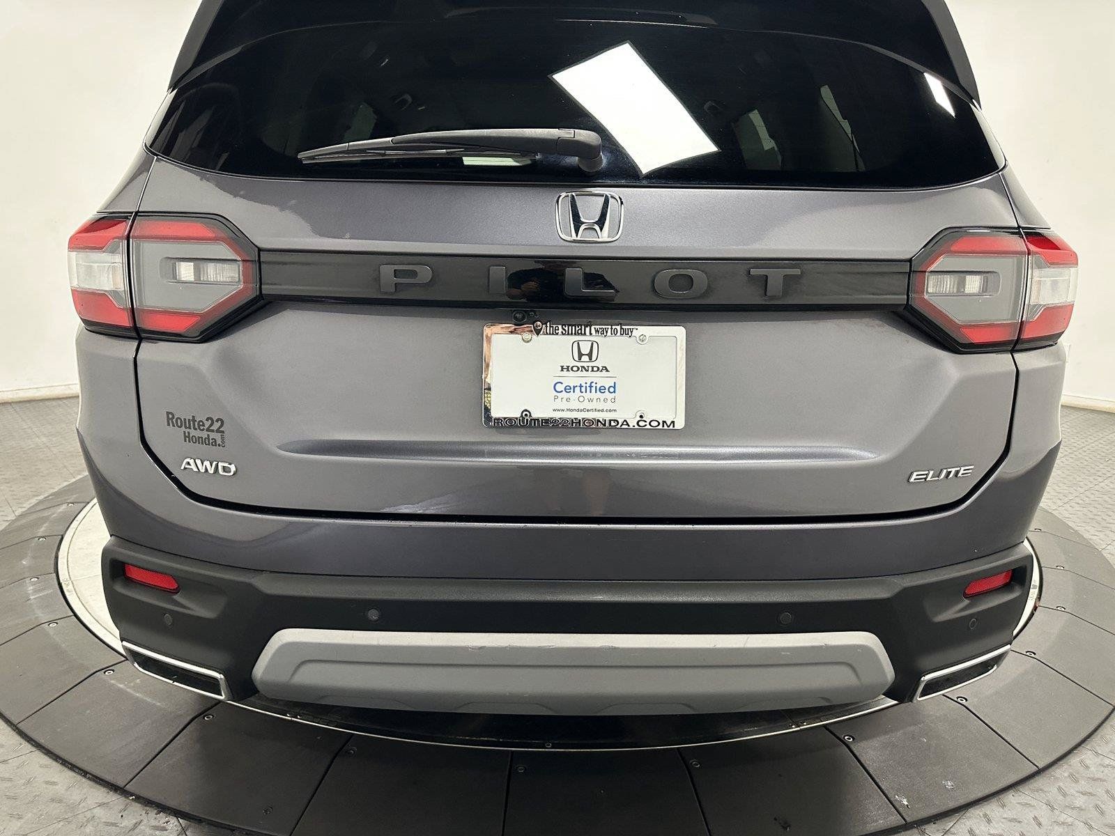 Certified 2024 Honda Pilot Elite image 12