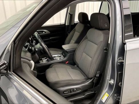 Used 2020 Chevrolet Traverse LT FWD image 8