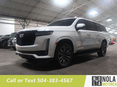 Used 2021 Cadillac Escalade ESV Sport w/ Heavy-Duty Trailer Package image 1