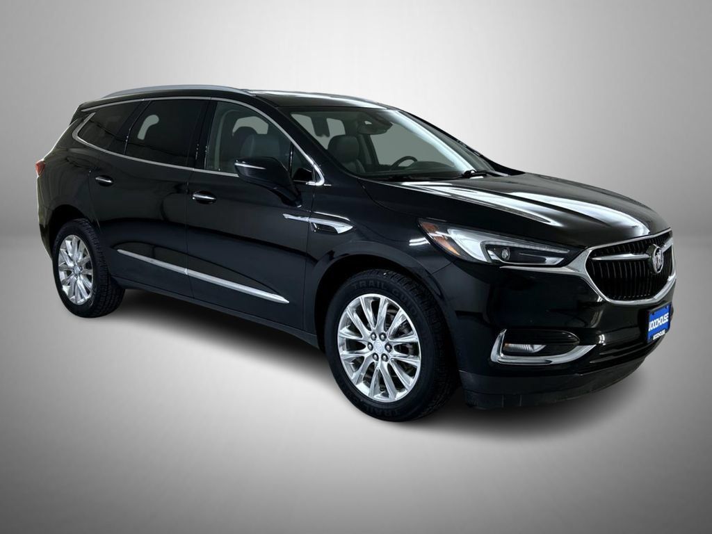 Used 2021 Buick Enclave Premium w/ Sun and Sites Package AWD/4WD image 3