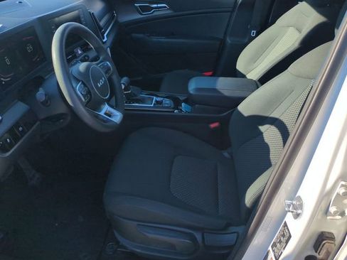 Used 2024 Kia Sportage LX image 14
