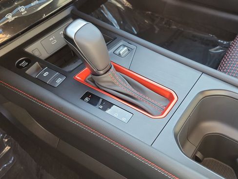 New 2026 Nissan Kicks SR FWD image 10
