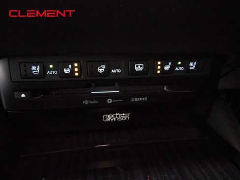 Used 2020 Lexus ES 350 350 Luxury w/ Accessory Package 2 image 24