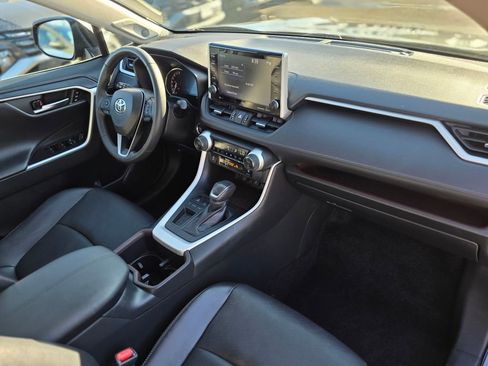 Used 2022 Toyota RAV4 Limited FWD image 8