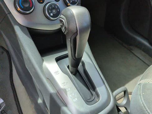 Used 2014 Chevrolet Sonic LT FWD image 28