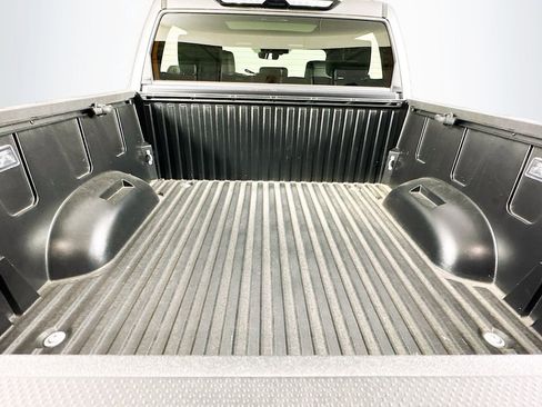 Used 2025 Toyota Tundra Limited image 21