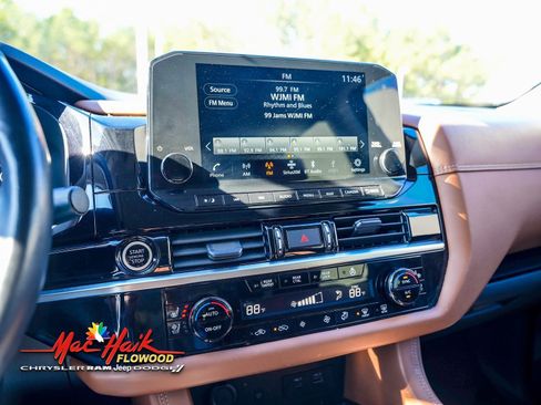 Used 2023 Nissan Pathfinder Platinum w/ Cargo Package image 20