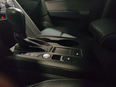 Used 2021 Volkswagen Atlas SE w/ Panoramic Sunroof Package FWD image 26