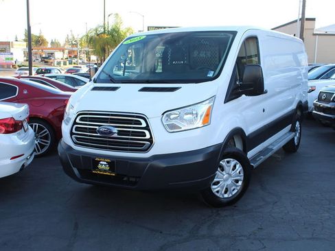 Used 2018 Ford Transit 250 130 Low Roof w/ Exterior Upgrade Package image 34