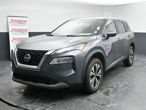 Used 2023 Nissan Rogue SV image 4