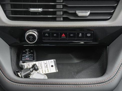 New 2026 Ford Explorer Active w/ Active Comfort Package image 35