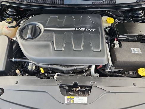 Used 2015 Chrysler 200 S AWD/4WD image 16
