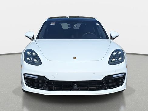 Used 2020 Porsche Panamera GTS image 2