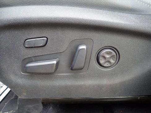 Used 2017 Kia Sorento SX AWD/4WD image 12
