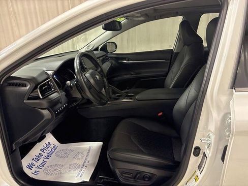 Used 2022 Toyota Camry XSE w/ Navigation Package FWD image 14
