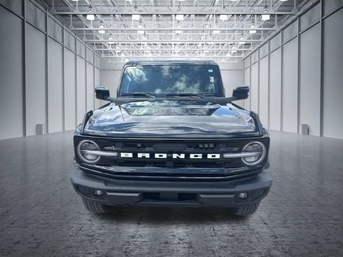 Used 2025 Ford Bronco Outer Banks AWD/4WD image 8