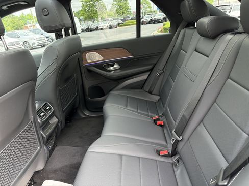Certified 2025 Mercedes-Benz GLE 450 4MATIC image 33