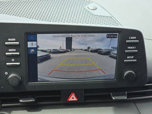 Used 2025 Hyundai Elantra Sport image 16