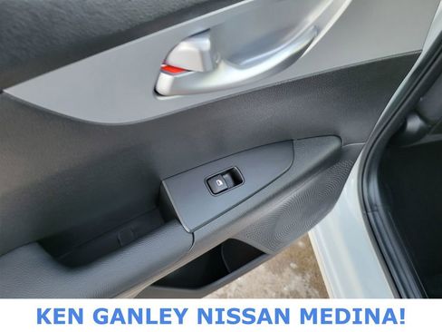 Used 2023 Kia Forte LXS w/ LXS Technology Package image 39