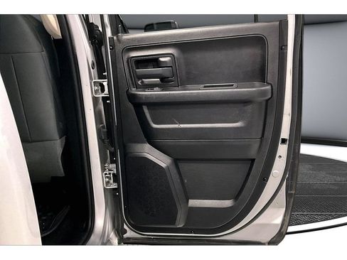 Used 2016 RAM 1500 ST w/ SXT Appearance Group AWD/4WD image 39