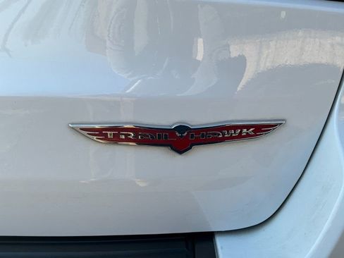 Used 2021 Jeep Grand Cherokee Trailhawk image 7