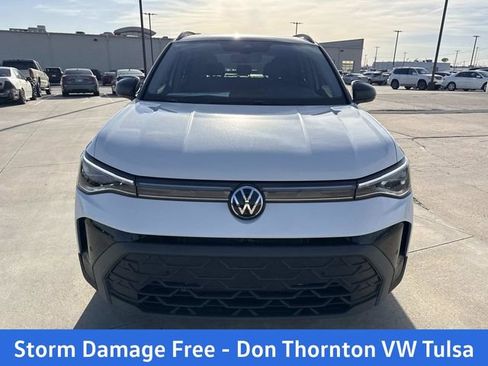 New 2026 Volkswagen Taos SE FWD image 8