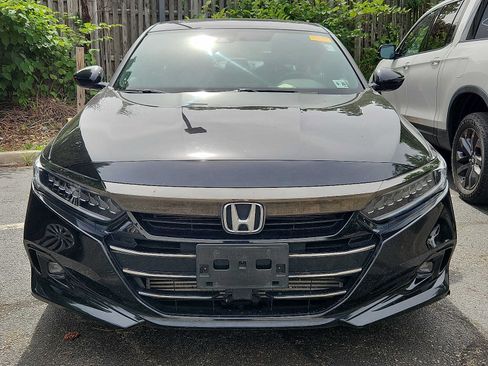 Used 2021 Honda Accord Sport image 2