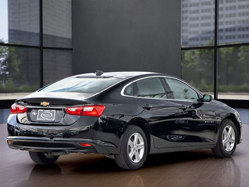 Used 2024 Chevrolet Malibu LS image 5