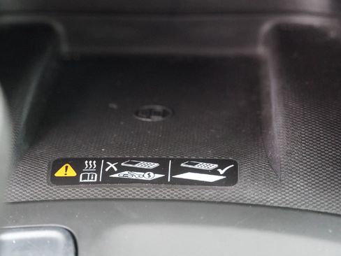 Used 2021 Chevrolet Equinox Premier image 15