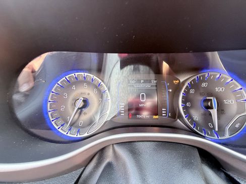 Used 2023 Chrysler Voyager LX FWD image 16