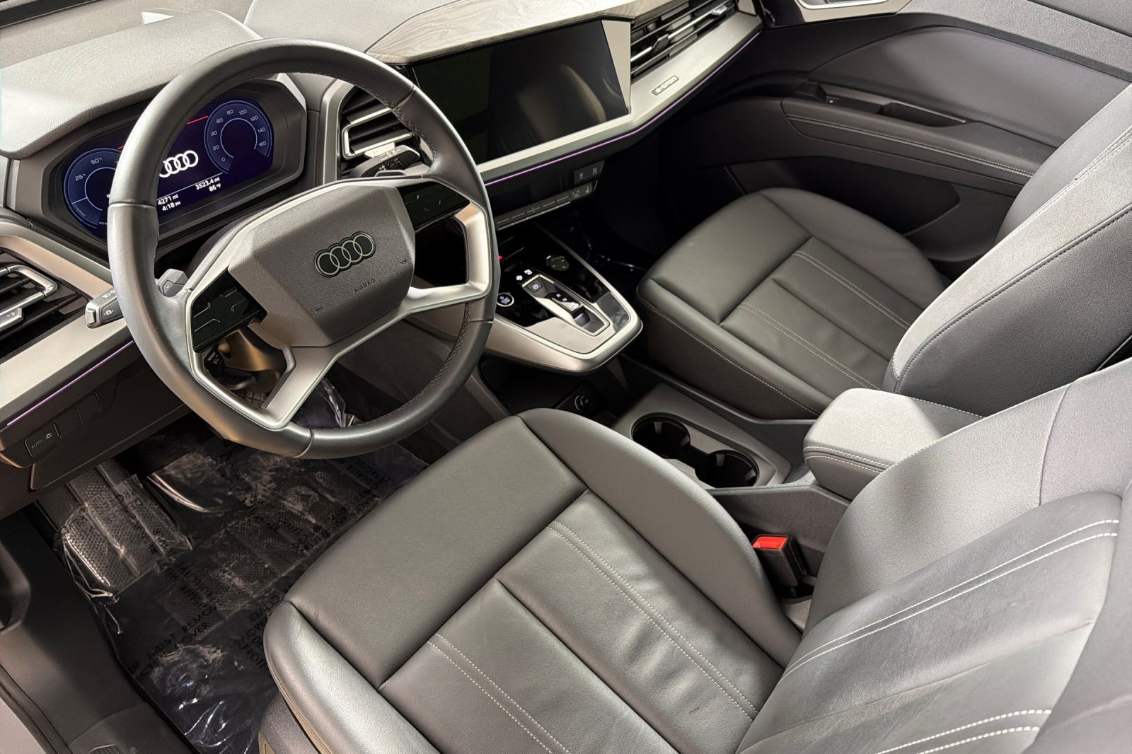 Certified 2024 Audi Q4 e-tron Premium Plus w/ Premium Plus AWD/4WD image 9