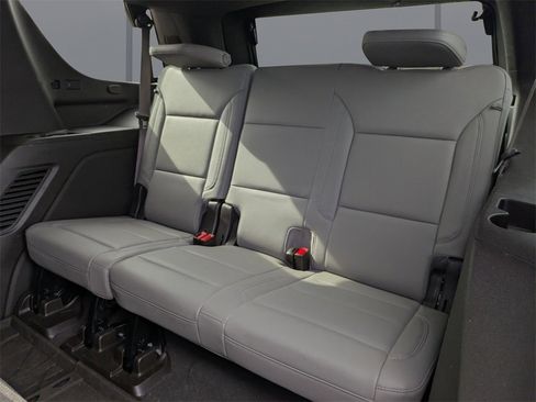 Used 2021 Chevrolet Tahoe LT w/ Luxury Package image 15