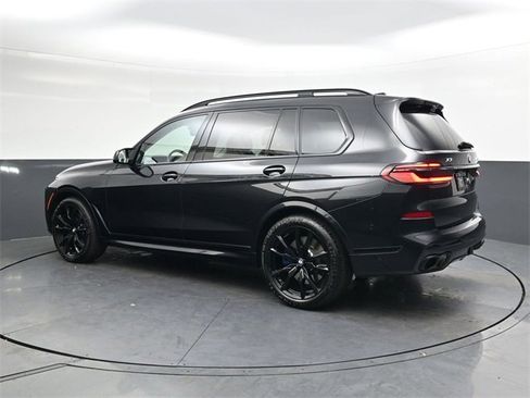 Used 2024 BMW X7 M60i w/ Executive Package image 6