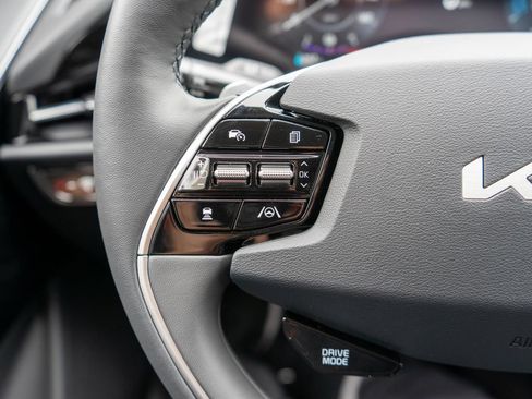 New 2026 Kia Niro Wind FWD image 20